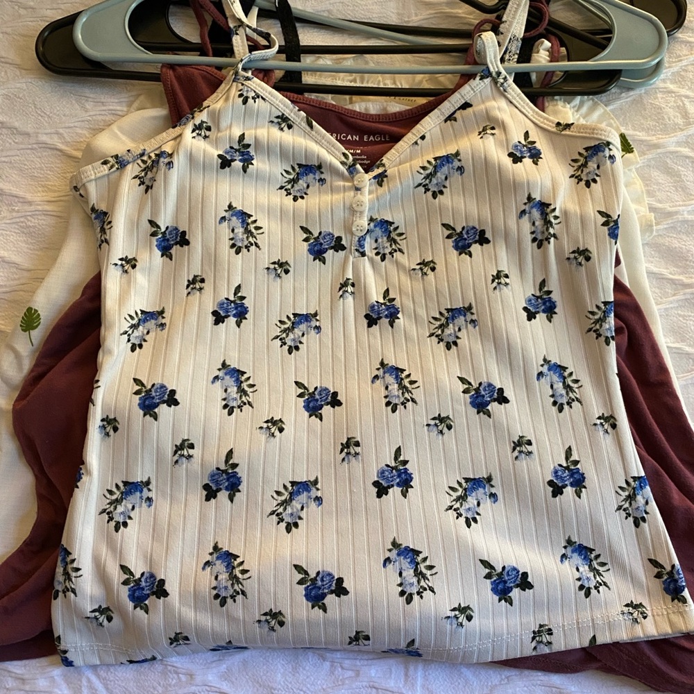 RUE21 floral tank